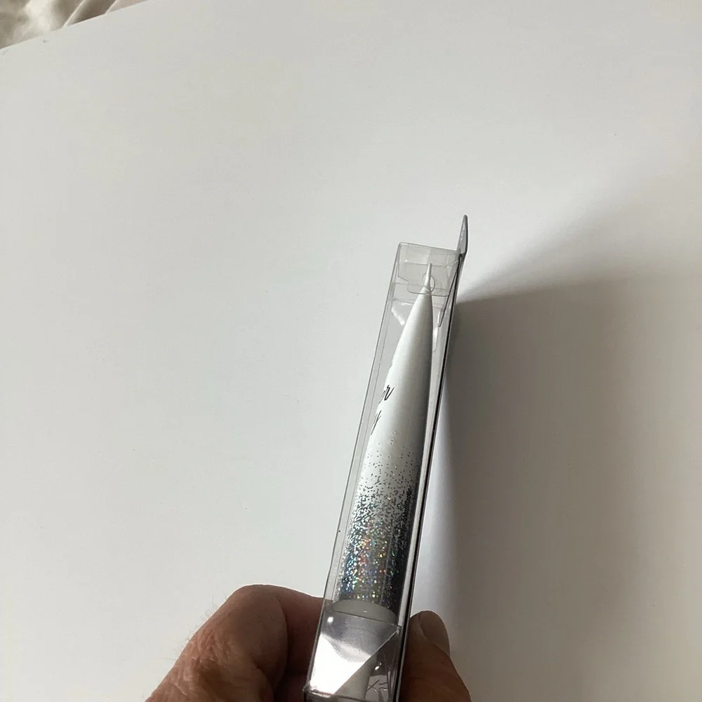 Hard Candy Glitter Stay Primer  Hard Candy Poppin Pigments Glitter Stay Primer